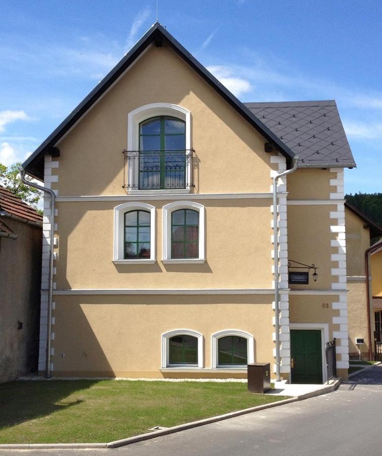 Old House - B&B Hradec nad Moravicí
