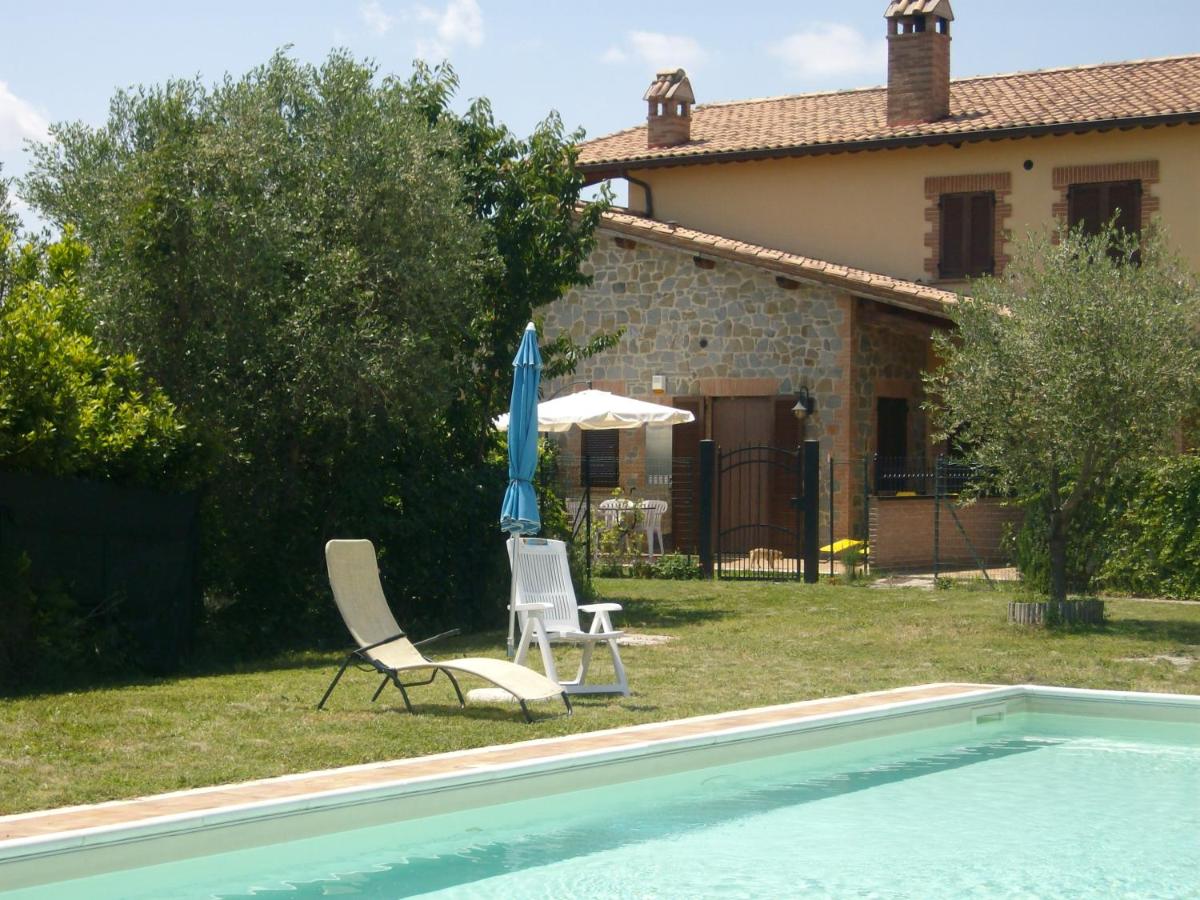 B&B Tuoro sul Trasimeno - La Loggina Maxi - Bed and Breakfast Tuoro sul Trasimeno