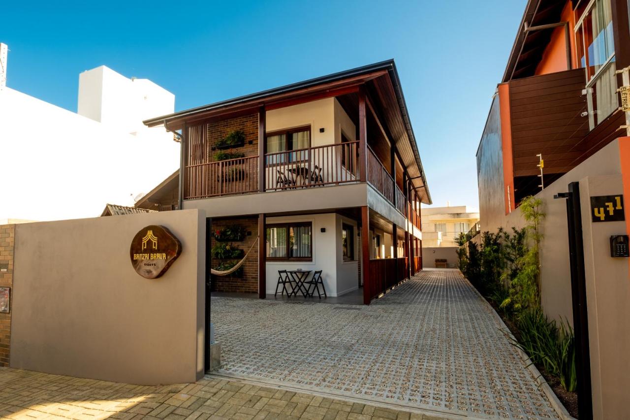 Banzai Brava Suítes - B&B Itajaí