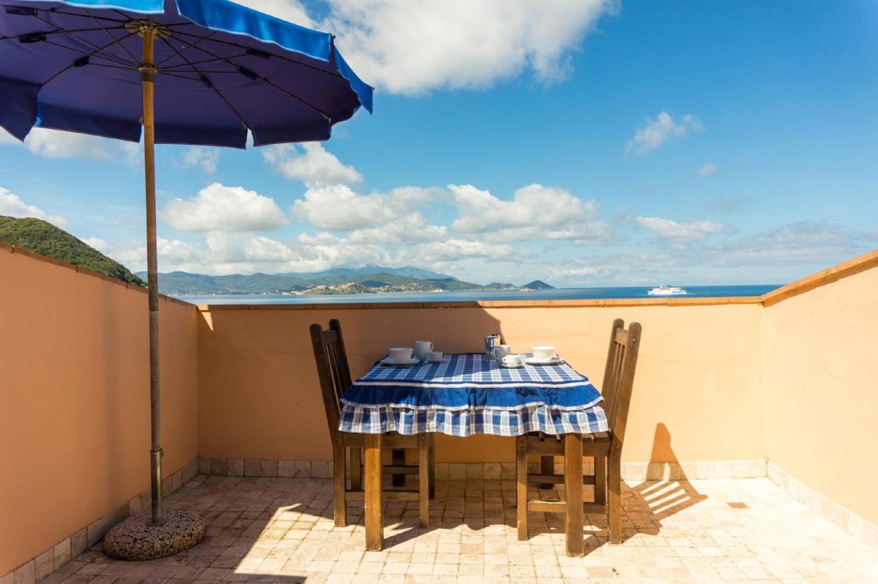 Studio Apartment with Sea View