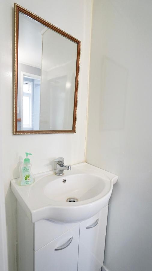 Camera Familiare con Bagno Privato