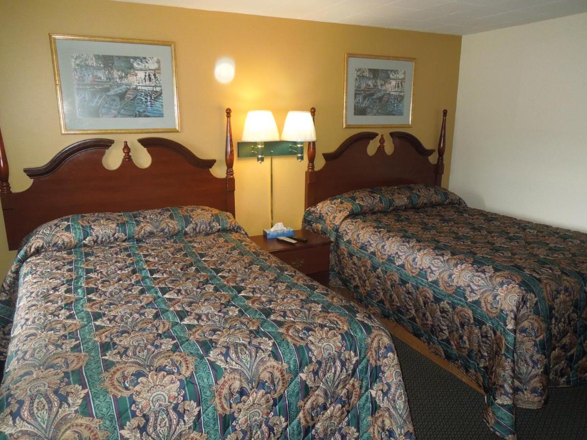 Standard Double Room with Two Double Beds