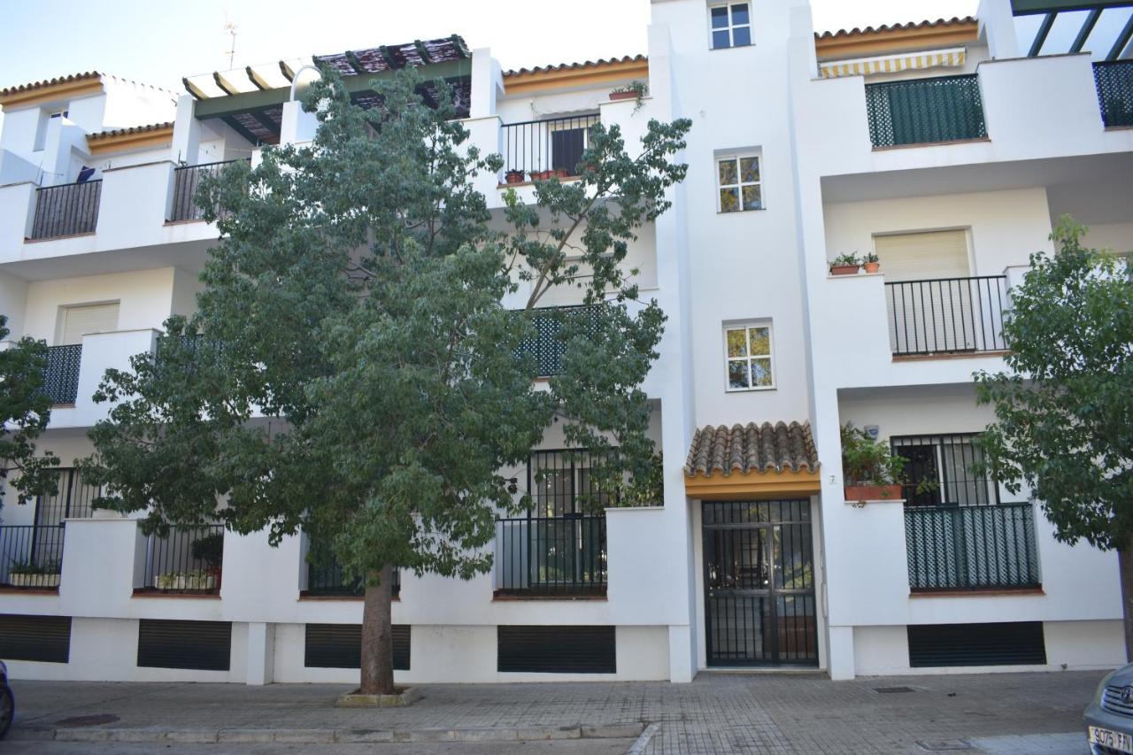 Apartamento en zona Atalaya con garaje y WIFI - Ferienwohnung