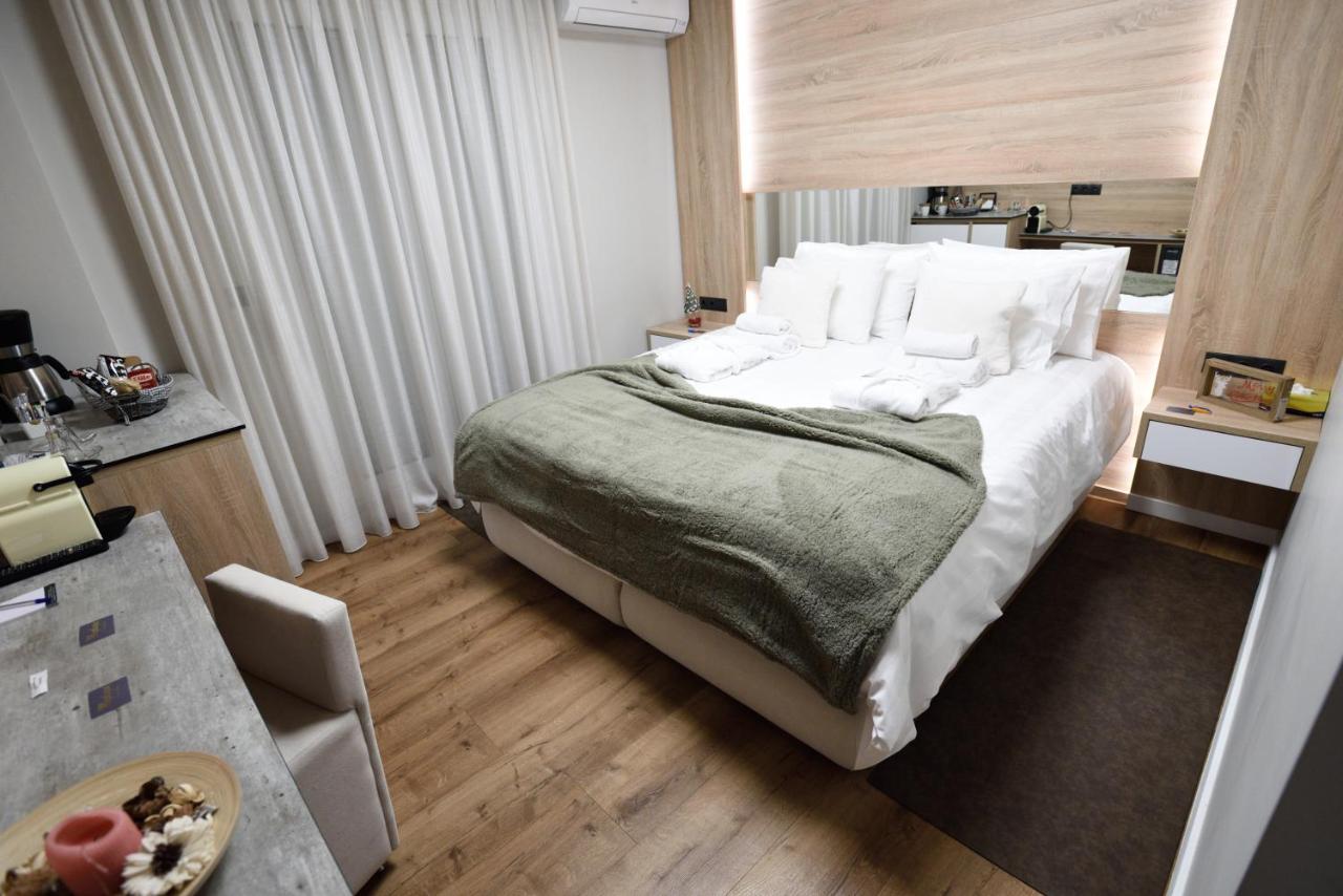 Habitación Doble Estándar con vistas parciales al mar - 1 o 2 camas