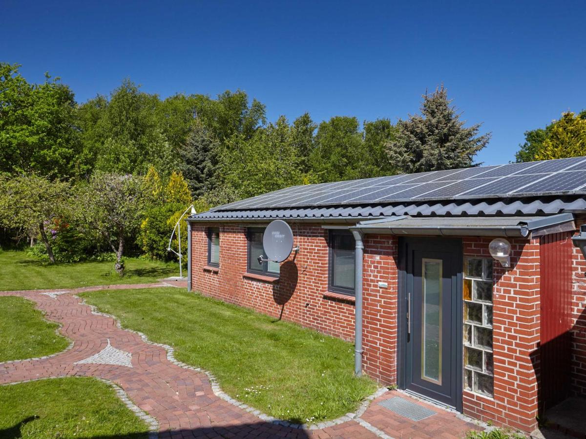 One-Bedroom Holiday Home