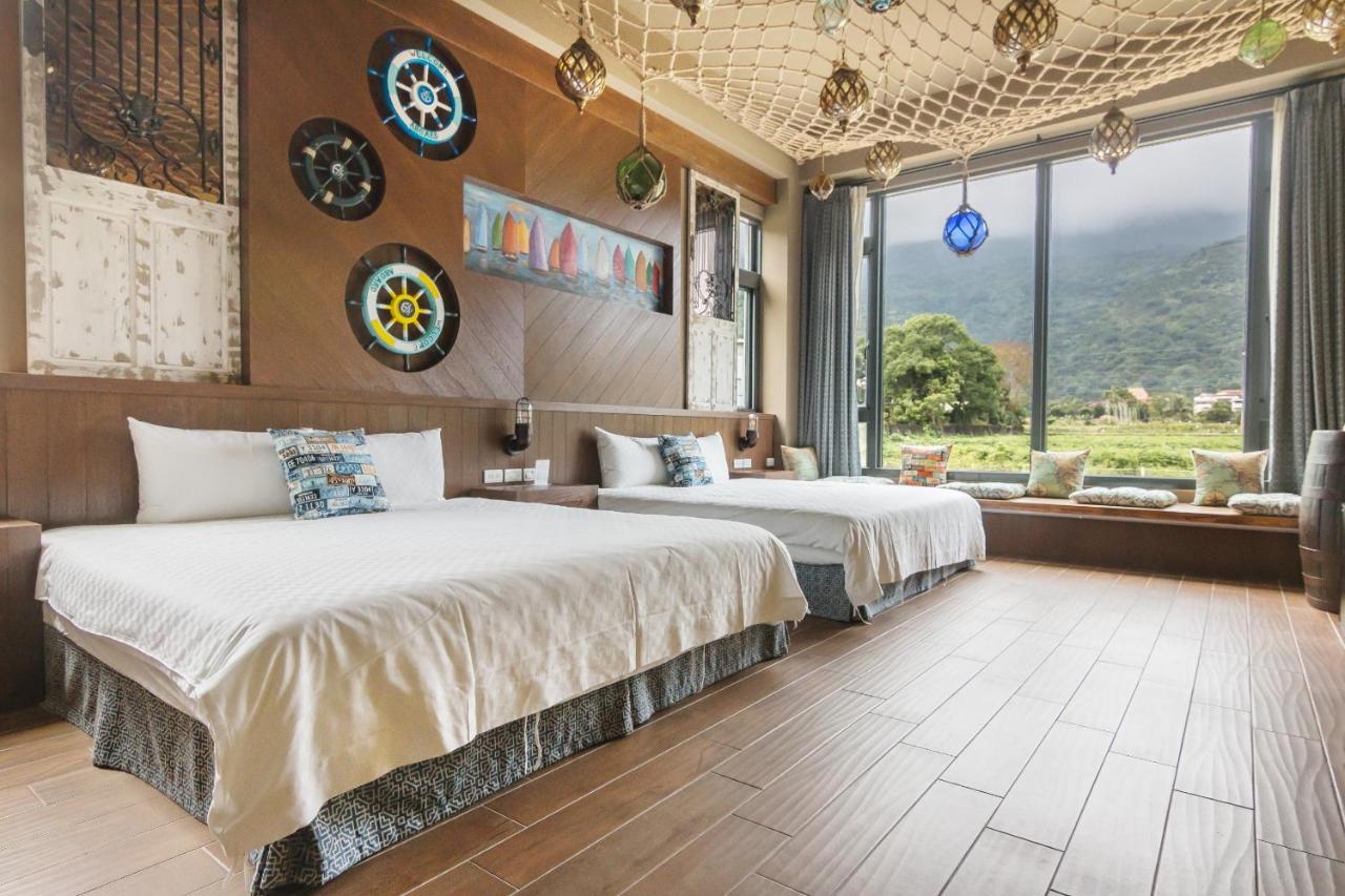 Quadruple Room with Mountain View