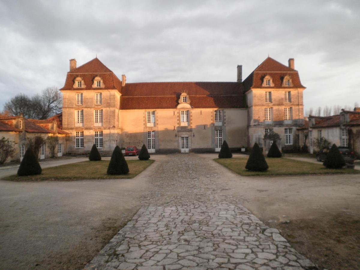 B&B Champagne - Chambres d'Hôtes et Gîtes du Château de Clauzuroux - Bed and Breakfast Champagne