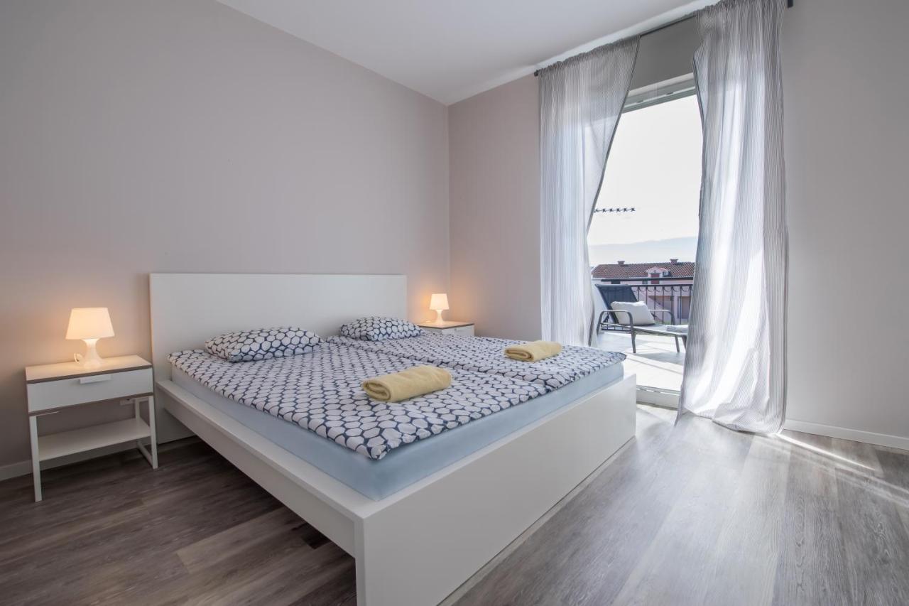 Apartment mit Meerblick
