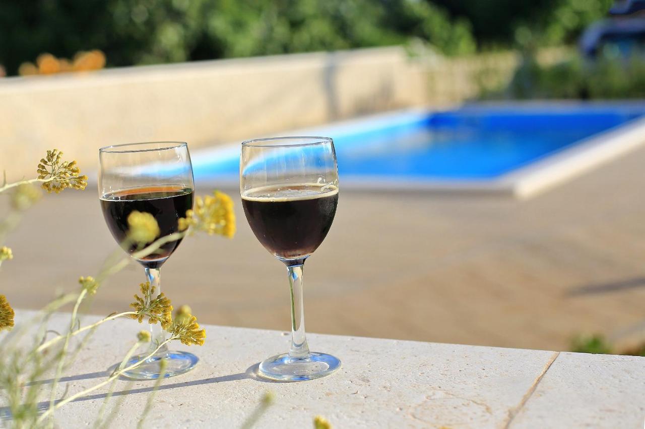Luxury Apartments SIKIRIC_2 with Fantastic View on the sea - B&B