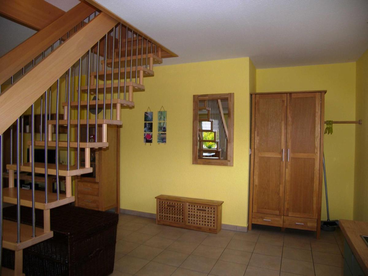 Apartment 10