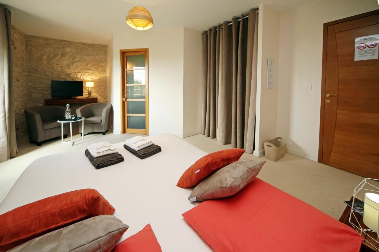 Deluxe Double Room with Shower