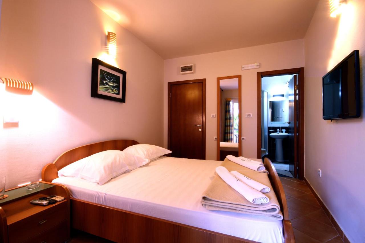 Doppelzimmer mit Balkon