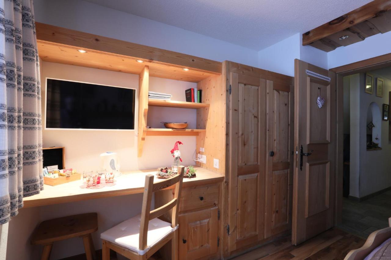 Double or Twin Room with Private Bathroom