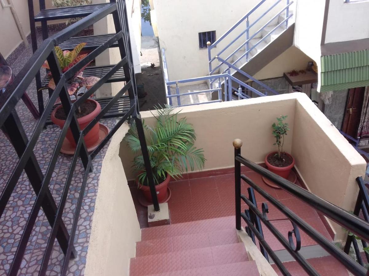 Vinayaka Homestay Hampi - Bed and Breakfast Hampi