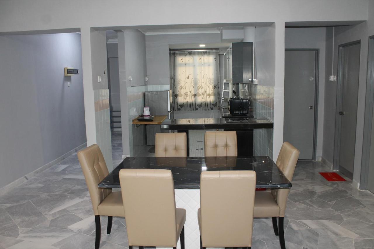 Family Friendly Homestay @ Teluk Kemang Ocean View Resort - Ferienwohnung