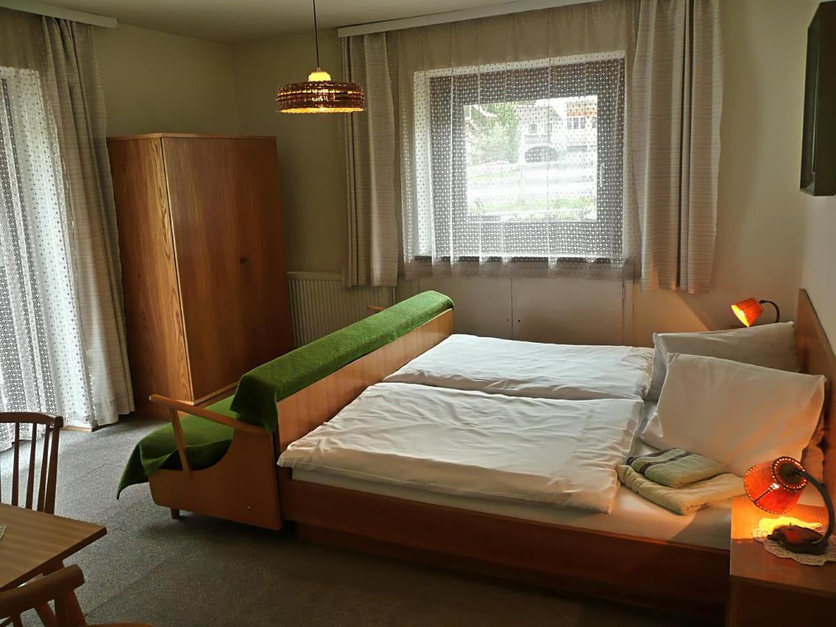 Habitación Doble con baño compartido