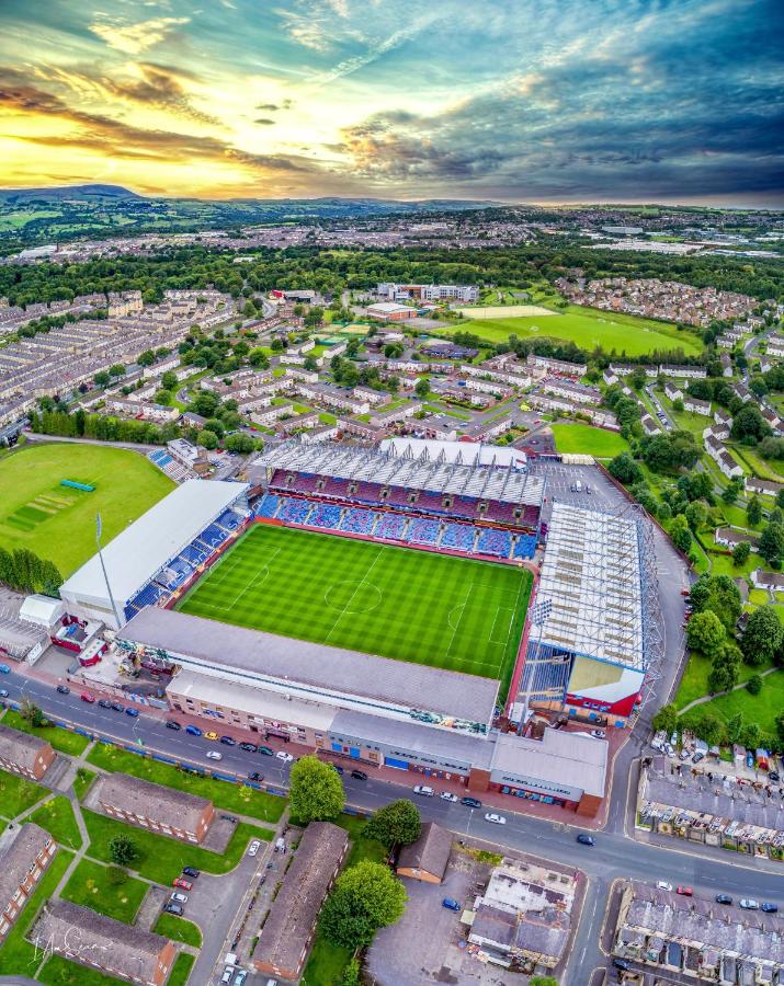 Travis House One - Ferienwohnung Burnley