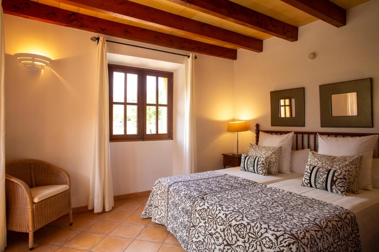 One-Bedroom Apartment (2 Adults)