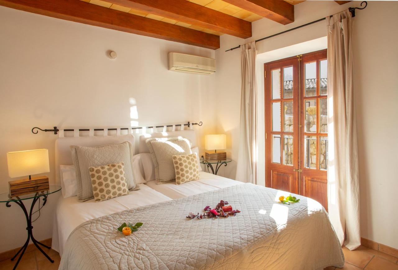 Two-Bedroom Apartment with Terrace (4 Adults)