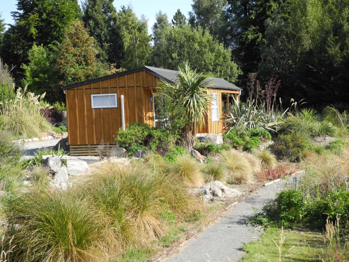 Stargazing - Large 2 bedroom home with Hot Tub