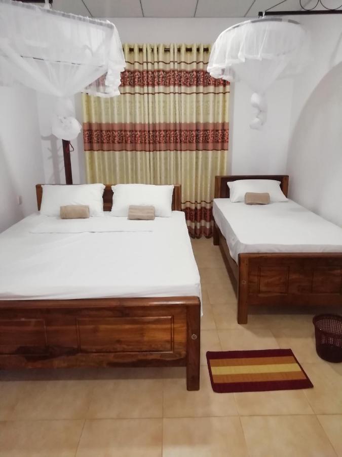 B&B Anuradhapura - BAS Balcony - Bed and Breakfast Anuradhapura