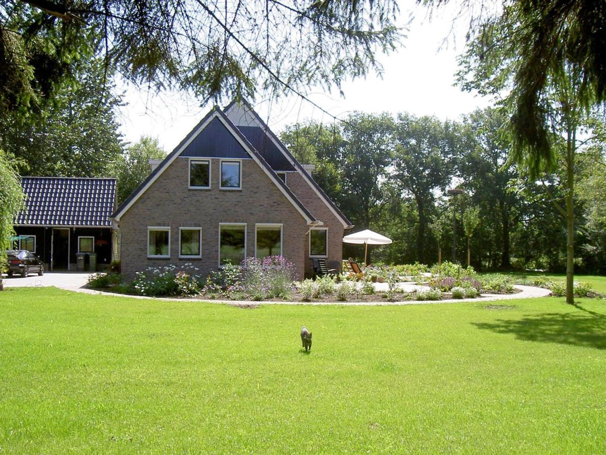 B&B Zuidwolde - Rural holiday home with terrace - Bed and Breakfast Zuidwolde