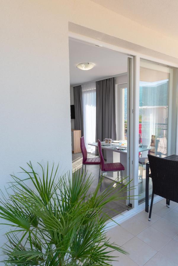 Deluxe Suite with Sea View