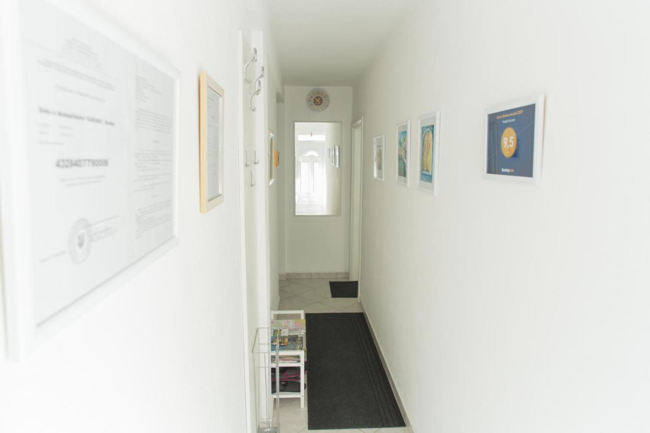 Guesthouse Aurora - B&B