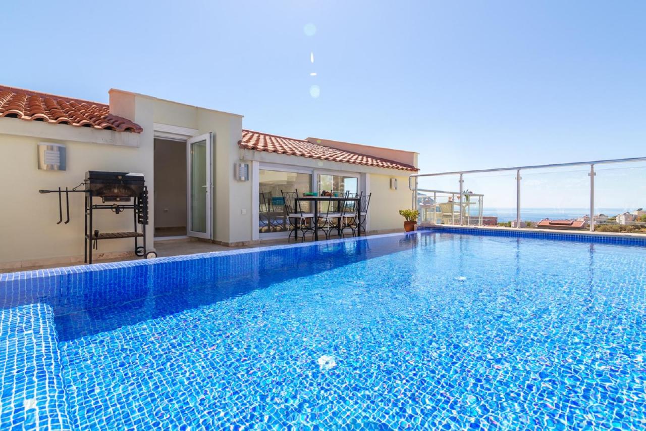 B&B Kalkan - Dahlia Penthouse - Beautiful Luxurious Private Pool Fantastic Harbour Views - Bed and Breakfast Kalkan