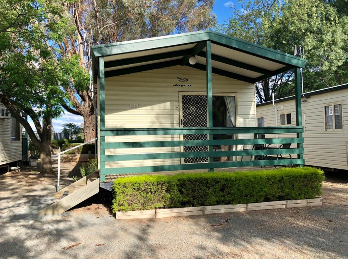 Tatura Cabin & Caravan Park - Ferienwohnung