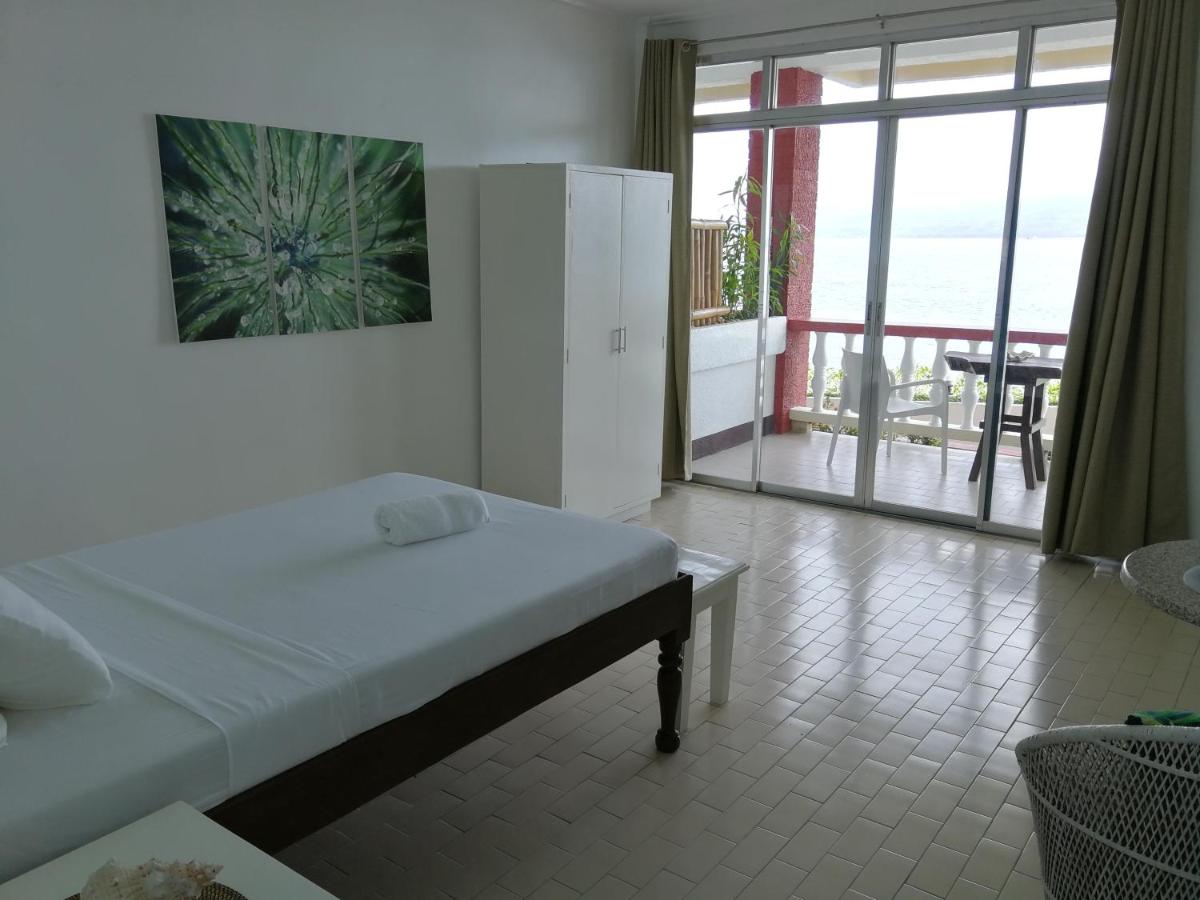 Double Room with Balcony and Sea View