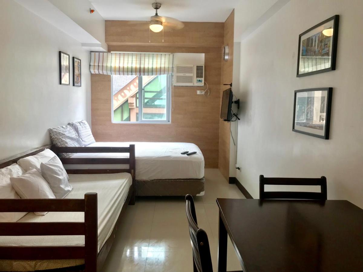B&B Manila - SweetSuites at Pine Crest #T3-239 - Bed and Breakfast Manila