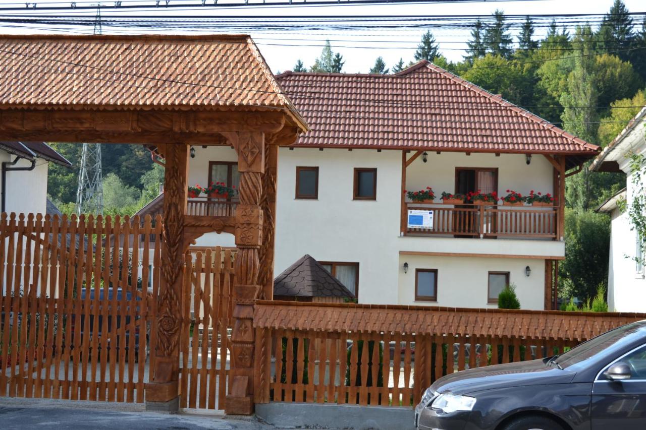 Casa Bunicii - B&B