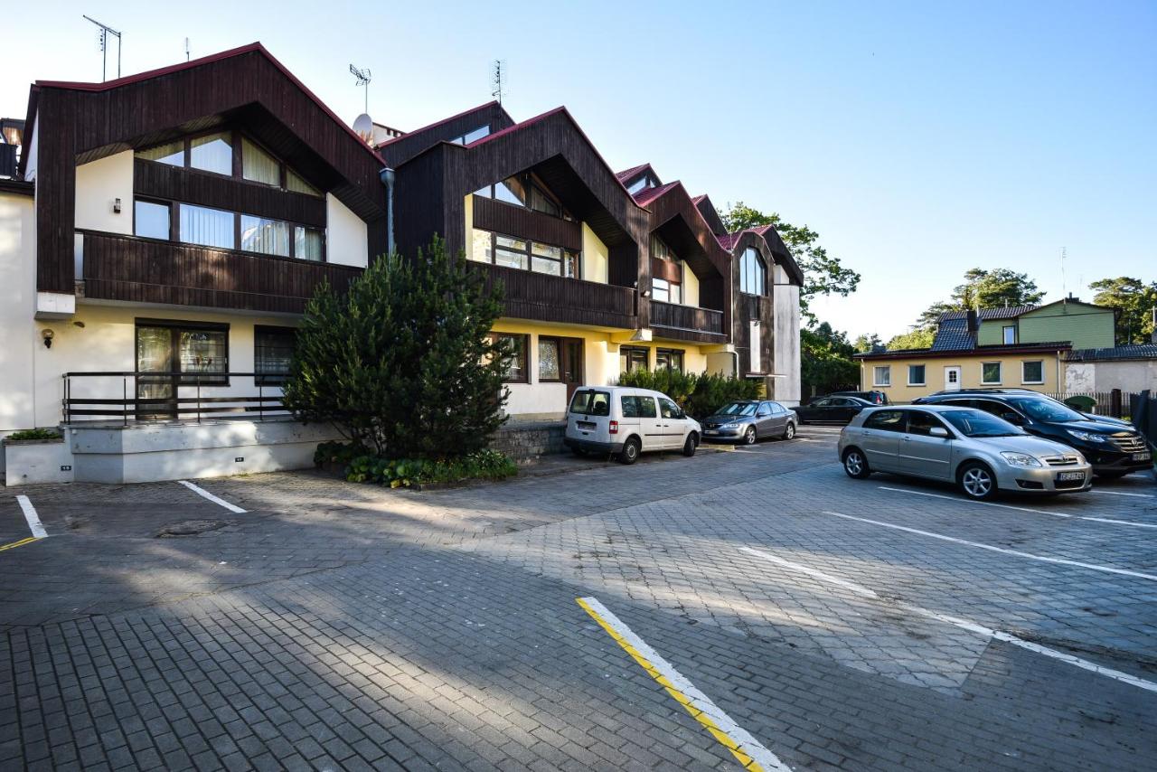 Standard Triple Studio