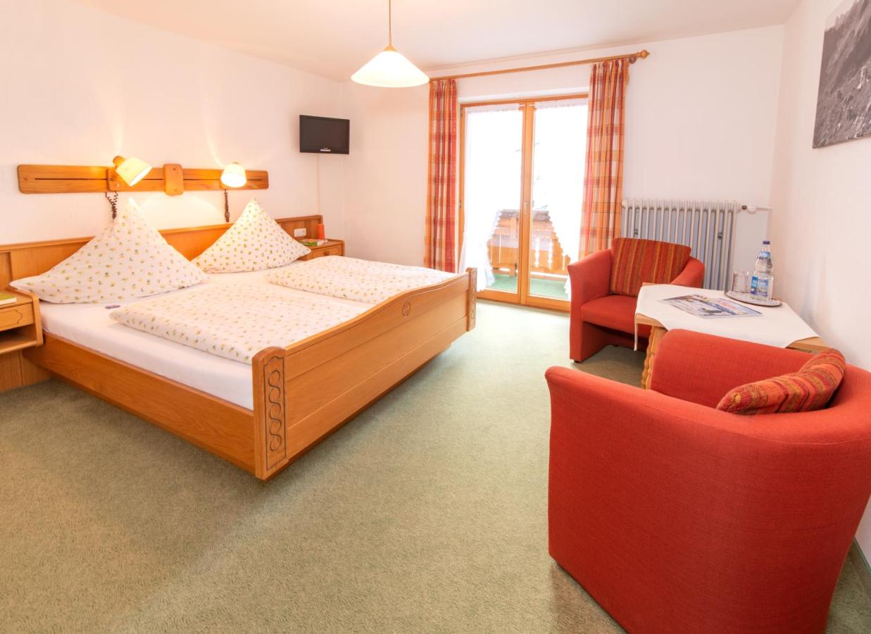 Doppelzimmer mit Balkon