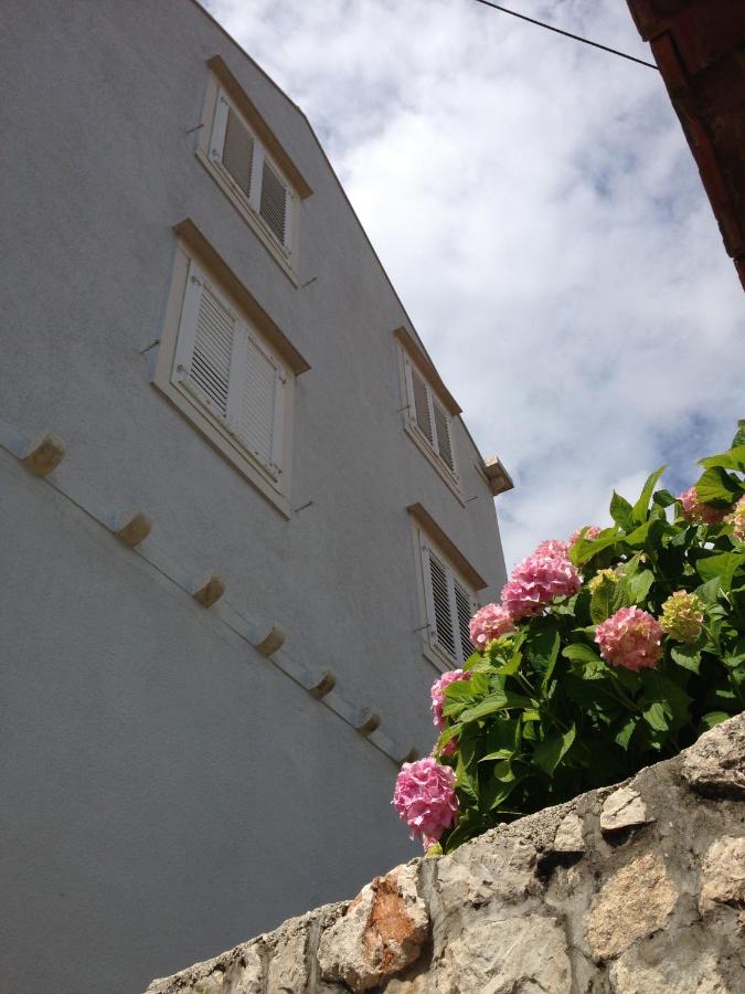 Perina Apartment - free parking - B&B Ragusa