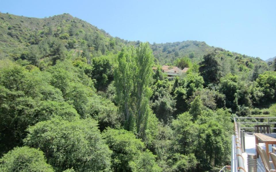 Ayios Andronikos Agrotourism House - Chambres d'hôtes Kalopanagiótis