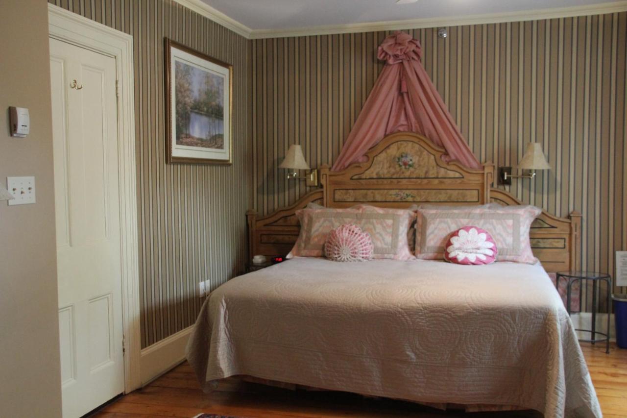 Family Room (2 Adults) - Second Floor