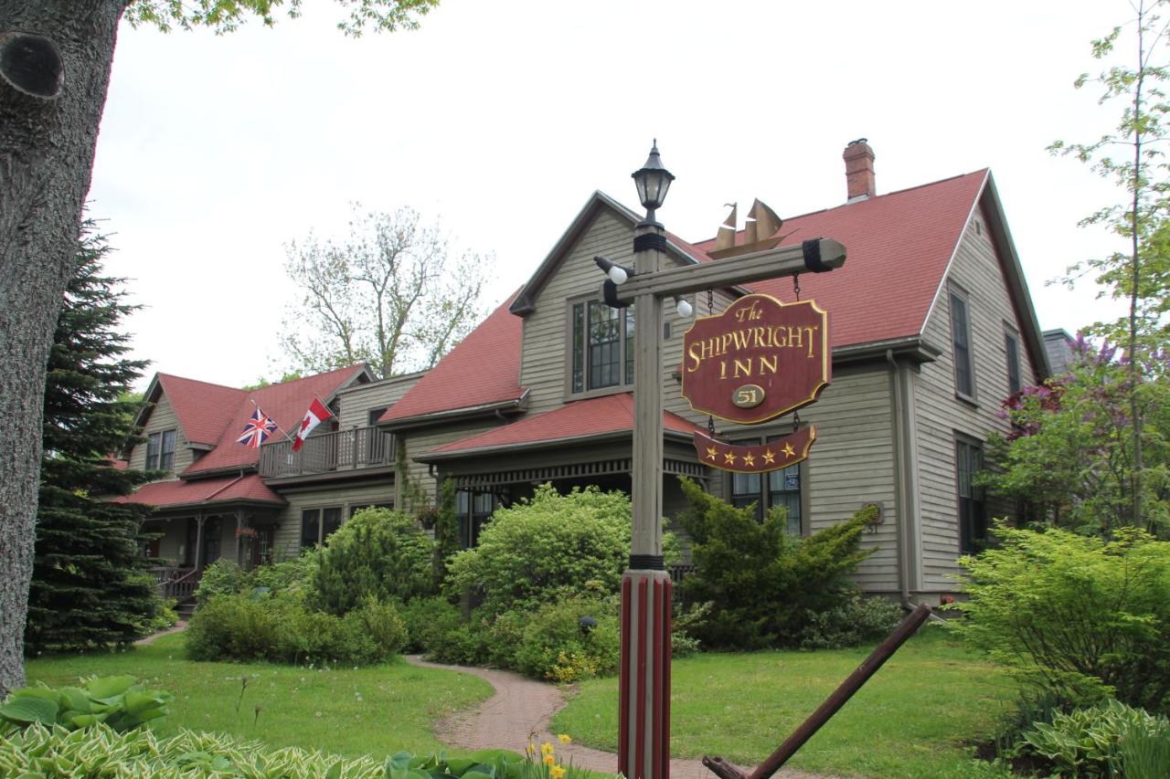 Shipwright Inn - B&B