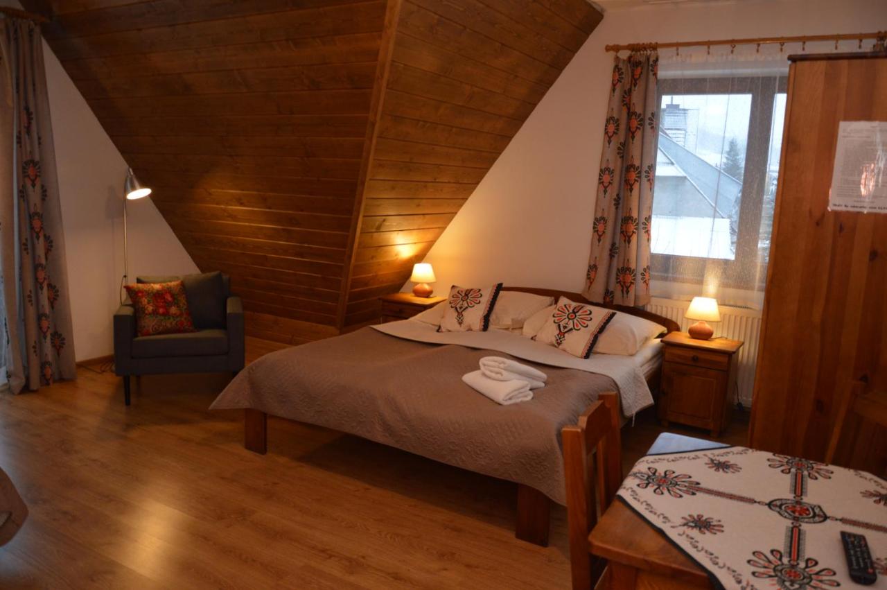 Dreibettzimmer mit Balkon