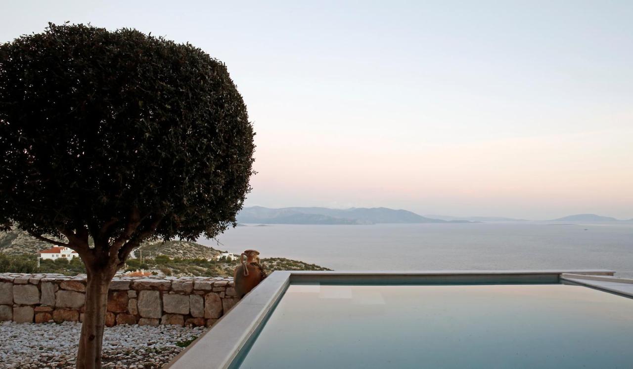 Seaview Salty villa - Bed and Breakfast Schiniás