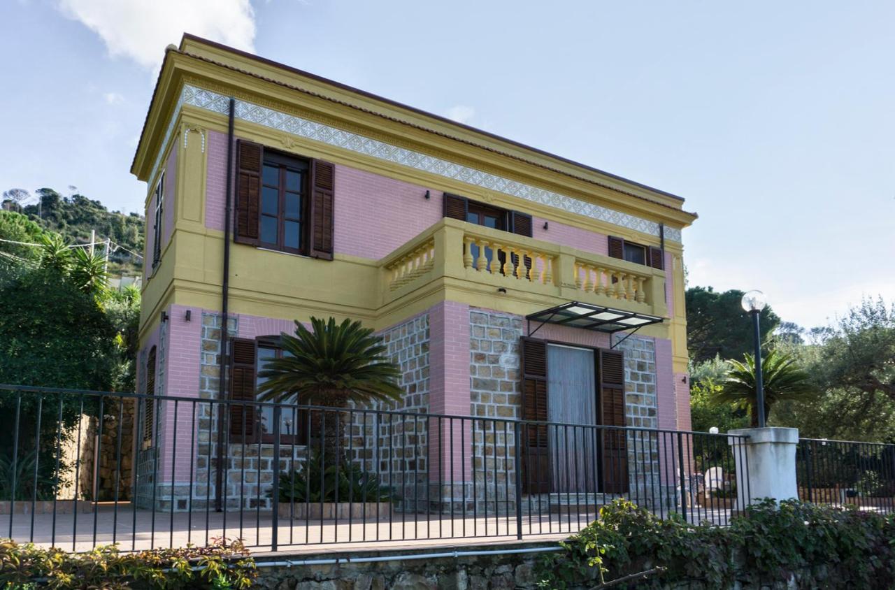 B&B Cefalù - Villa Santa Lucia - Bed and Breakfast Cefalù