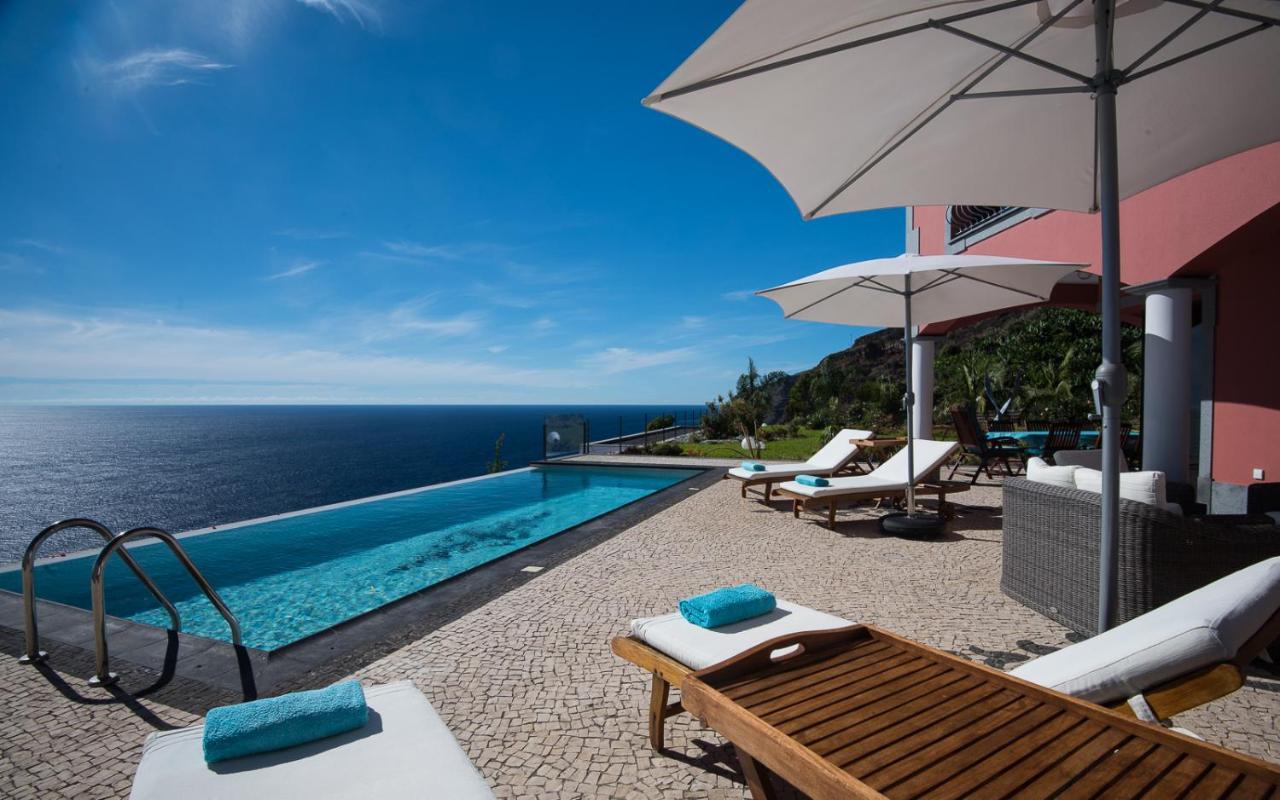 B&B Calheta - Luxury Ocean Front Villla - Bed and Breakfast Calheta