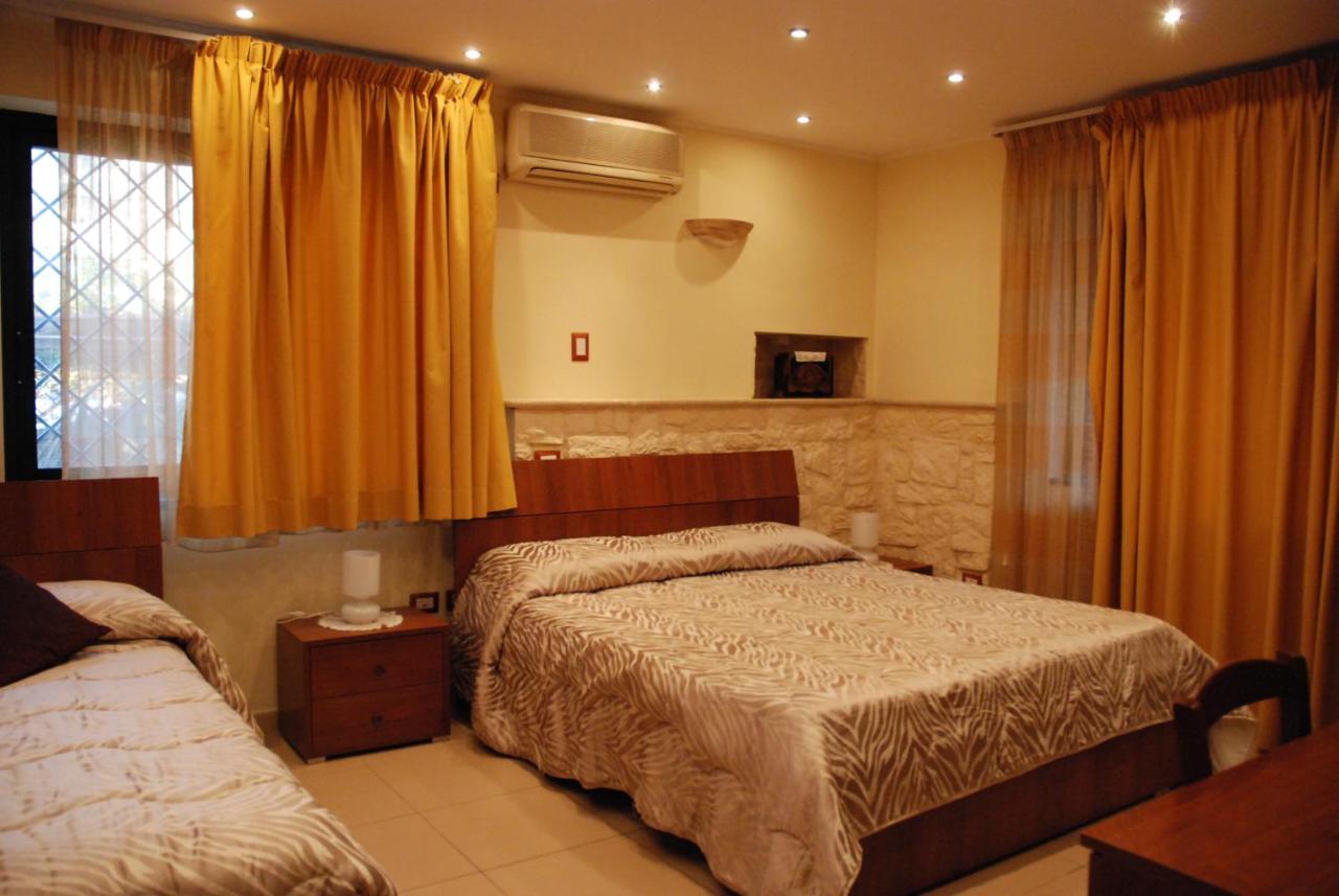 Chambre Familiale avec Salle de Bains Privative