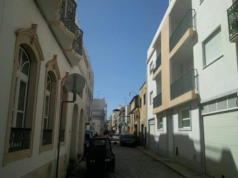 EntreCubos Guesthouse - Chambres d’hôtes Olhão