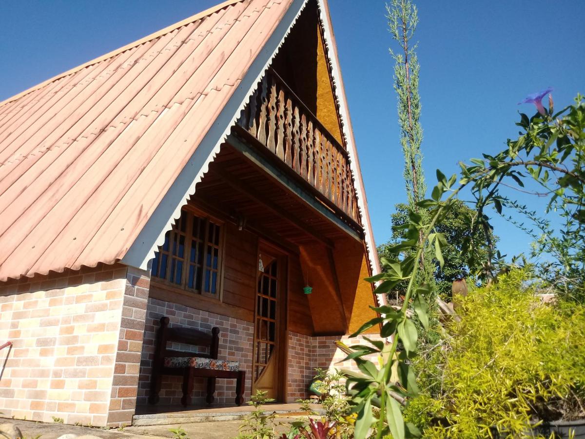 Recanto Mauá - Chalé Amor Perfeito - B&B