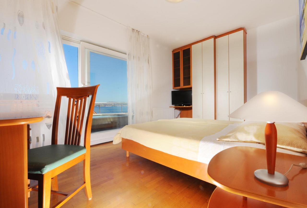 Appartamento con 2 Camere da Letto e Vasca Idromassaggio