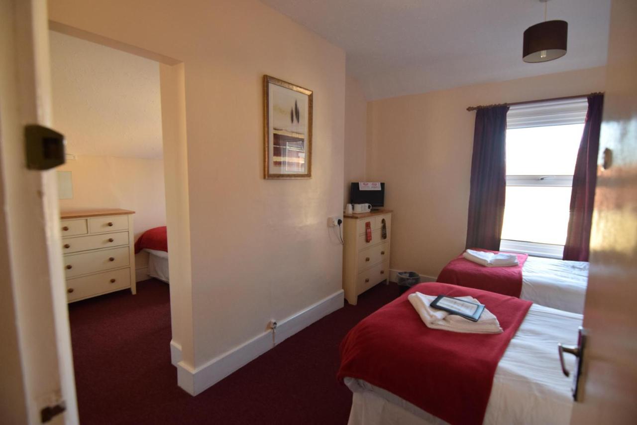 Comfort Triple Room with Shower