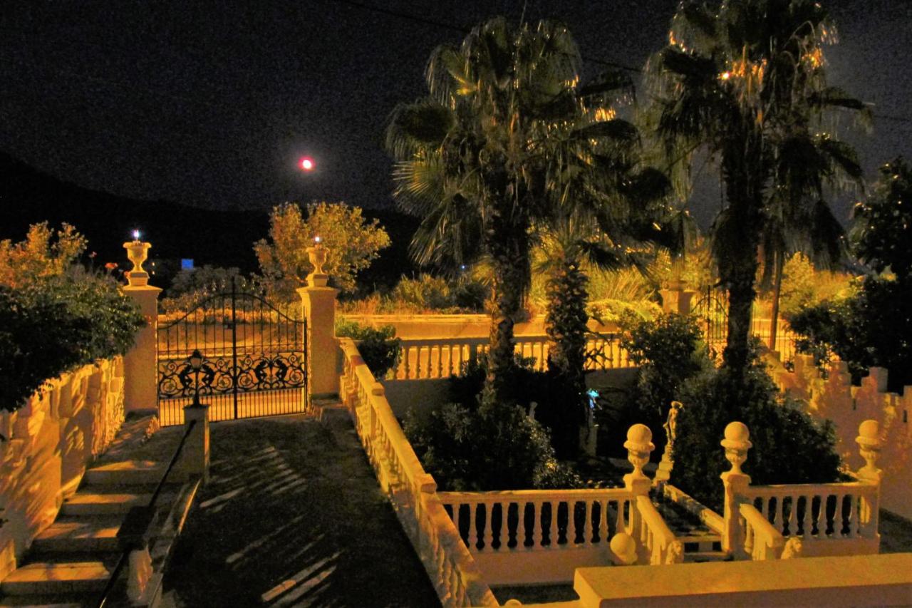 Monolocale Superior con Terrazza e Vista Mare