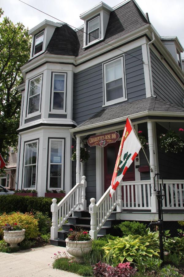 Charlotte's Rose Inn - B&B Charlottetown